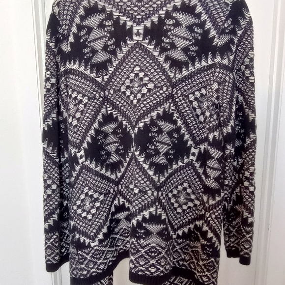 St. Johns Bay Cardigan - Picture 2 of 3